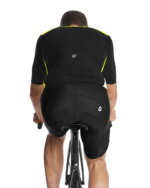 ASSOS 11.34.389.3F 32 removebg preview